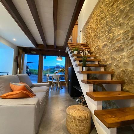 Piloña Casa Rural Los Abuelos מראה חיצוני תמונה