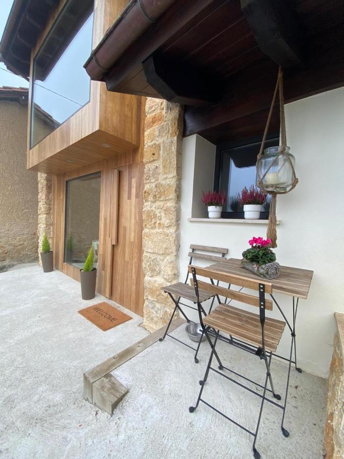 Piloña Casa Rural Los Abuelos מראה חיצוני תמונה