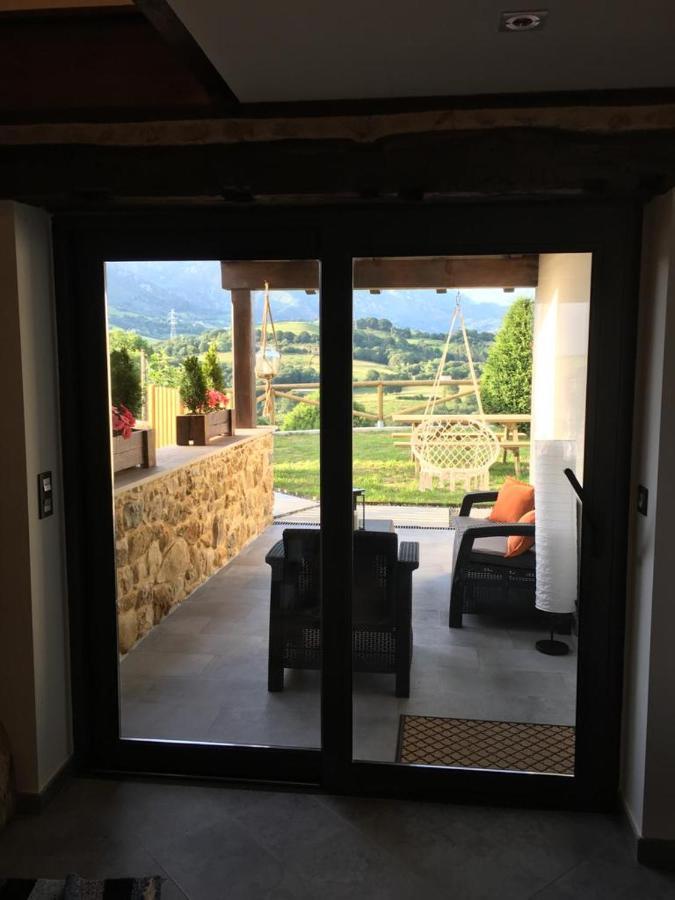 Piloña Casa Rural Los Abuelos מראה חיצוני תמונה