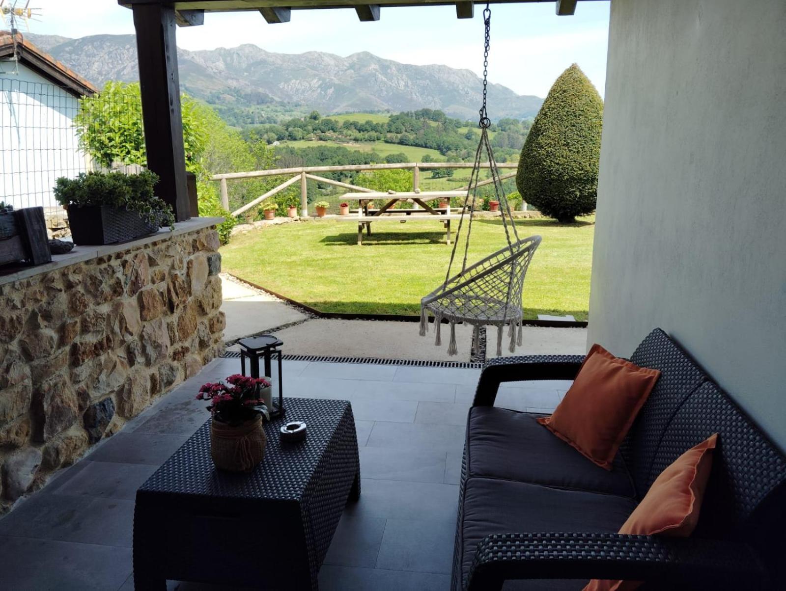 Piloña Casa Rural Los Abuelos מראה חיצוני תמונה